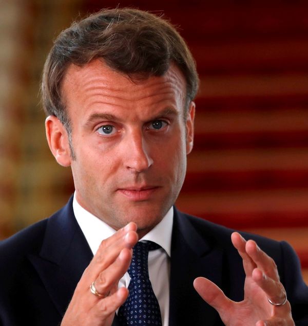 Macron: “Con calma y pragmatismo”