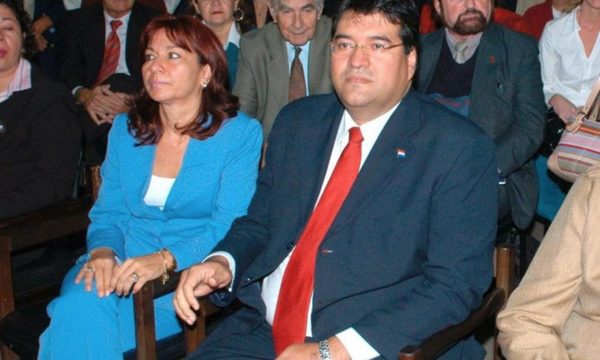 “Capitán” Mazzoleni designa a esposa de Julio Velázquez como titular de DINAVISA – Diario TNPRESS
