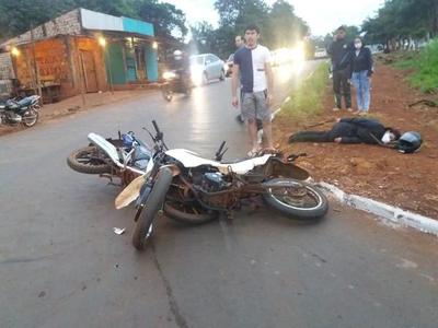 Choque de motocicletas deja un lesionado