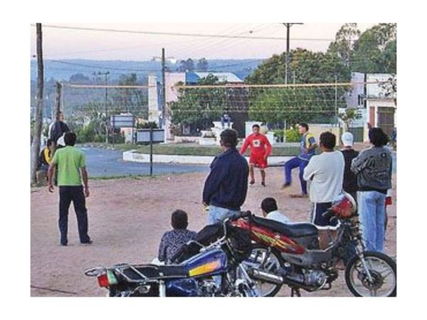 Nueve detenidos por jugar piki vóley
