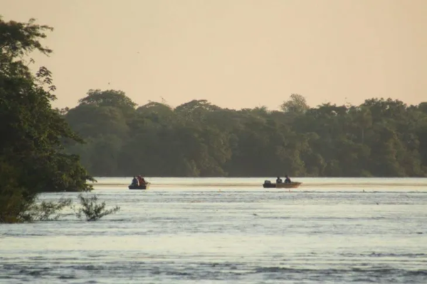 Continúa la búsqueda de desaparecidos en el Río Paraná