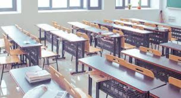 Gobierno de Ecuador reduce presupuesto de universidades por baja recaudación de impuestos - .::RADIO NACIONAL::.