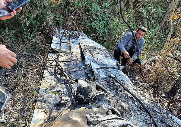 Narcos habrían quemado avioneta que se precipitó a un bosque