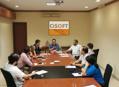 Exigen frenar onerosa licitación de software para IPS