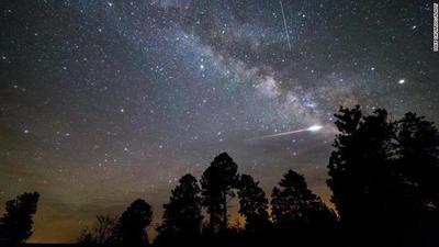 Lluvia de meteoros de las Eta Acuáridas alcanza su punto máximo esta madrugada