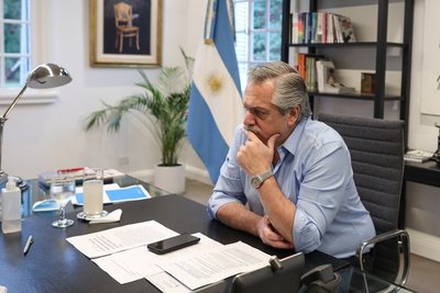 Economía argentina caerá con fuerza en 2020