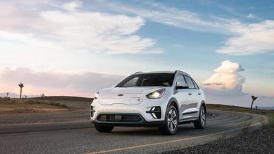 Hyundai y Kia reanundan producción de automóviles en EEUU