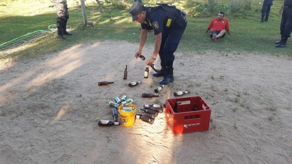 Detenidos por juntarse a beber alcohol y jugar piki voley en plena cuarentena