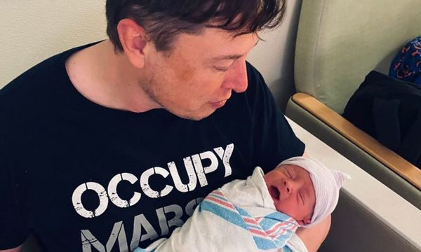 Elon Musk revela el insólito nombre que le dio a su primer hijo