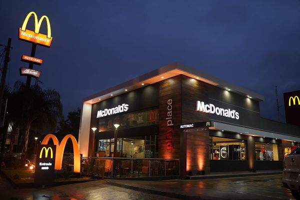 McDonald’s realiza alianza con supermercados para compartir colaboradores