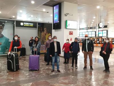 Paraguayos varados en Europa claman por más vuelos humanitarios