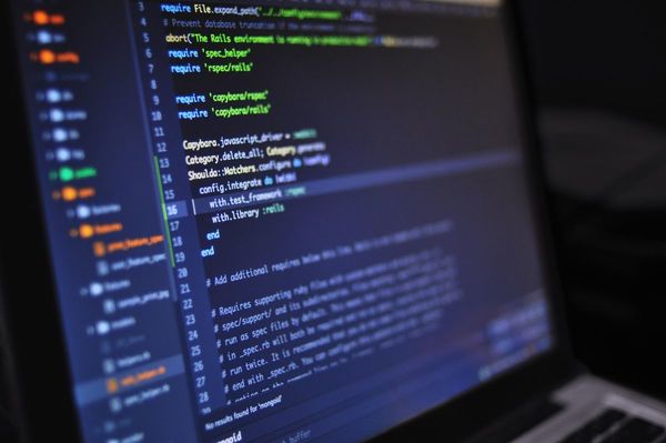 Grave denuncia: IPS habría direccionado licitación de software a una sola empresa