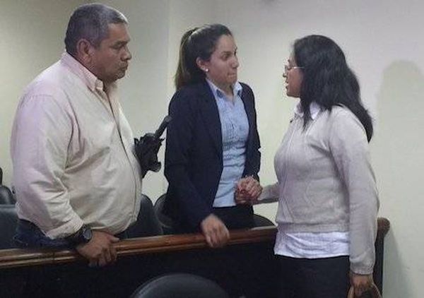 Ex docente condenada por abuso sexual pide libertad condicional