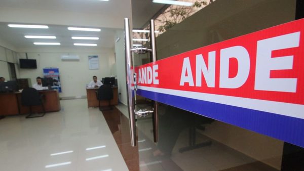 ANDE paga G. 1.691 millones por uniformes