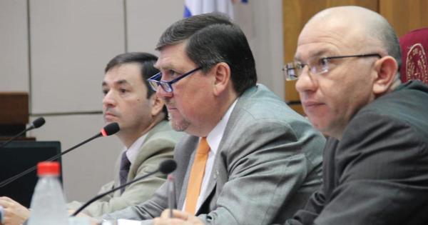 Congreso ya no pagará el servicio de telefonía móvil a los senadores