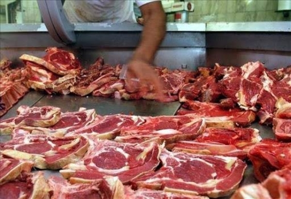 HOY / ¿Quién se queda con la 'tajada'?: productores hablan de precios bajos de la carne, pero consumidores no lo sienten