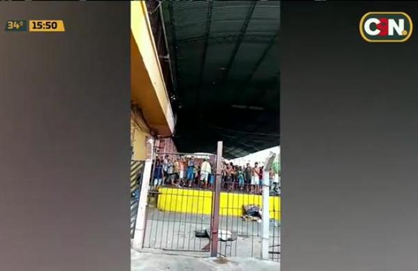 Reclusos de Tacumbú se manifiestan y exigen habilitación de visitas - C9N