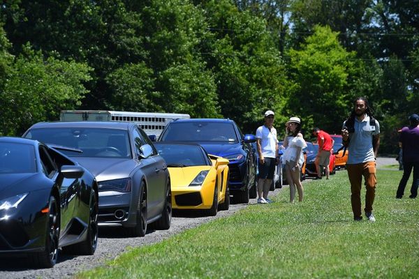 La policía detiene a un niño de cinco años al volante de un automóvil en EEUU