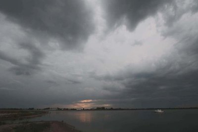 Fresquete con lluvia cerraron la tarde de ayer | Crónica