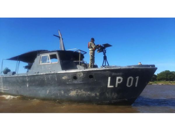 Armada refuerza cierre de frontera y focaliza acción hacia el Brasil