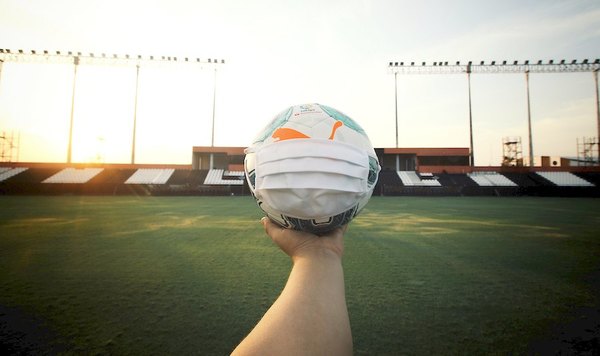 VUELTA DEL FÚTBOL, EN SUS MANOS... | Crónica