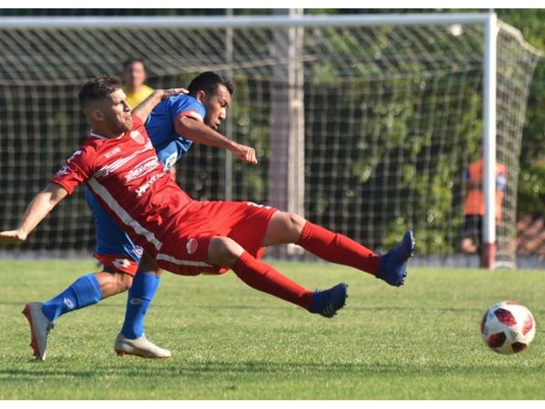 Fernando de la Mora dio licencia al plantel
