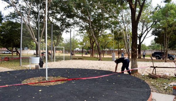 Reanudan obras para remodelar plaza - Interior - ABC Color