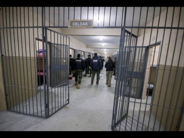 LIBERAN A CASI UN CENTENAR DE PRESOS DEL CERESO POR LA PANDEMIA