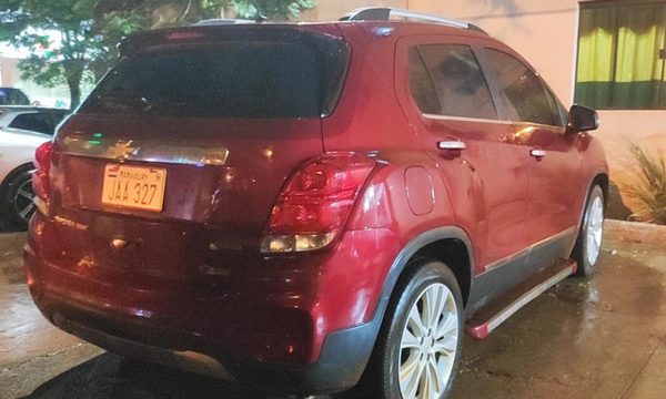 Incautan vehículo que era manejado por una menor de 14 años