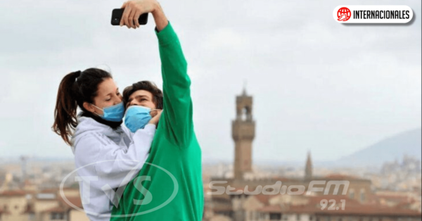 El gobierno de Italia ya permite el encuentro de los novios, pero no de amigos