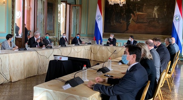 Abdo presenta resultados de cuarentena a titulares de la Corte y el Congreso