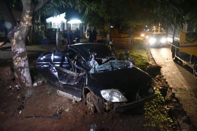 Accidente de tránsito deja dos heridos - Nacionales - ABC Color