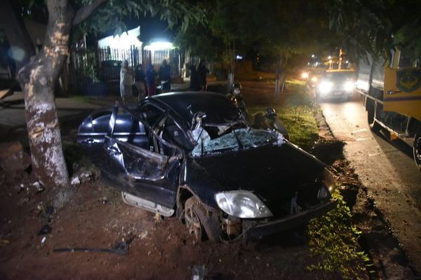 Accidente de tránsito deja dos heridos - Nacionales - ABC Color