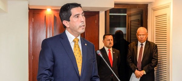 "Muchos paraguayos que están en la Argentina quieren volver, pero no tenemos lugar" · Radio Monumental 1080 AM