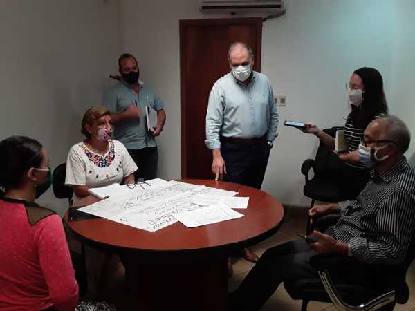 Ollas Populares del Bañado exigen apoyo a la Secretaria de Emergencia Nacional - Paraguay Informa