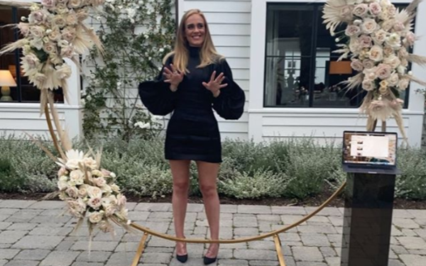 HOY / Adele cumple 32 años y los celebra con estilizada figura