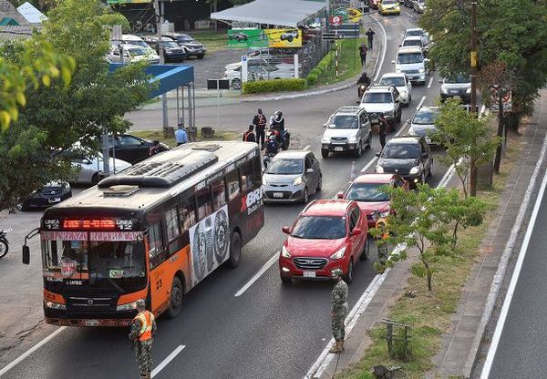 Transportistas tendrían precio preferencial de combustible - Nacionales - ABC Color