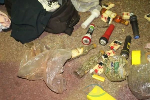 La Secretaría Nacional Antidrogas (Senad) capturó el martes a cinco personas con ocho kilos de marihuana