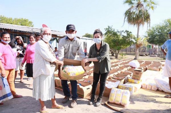 Más de 270 artesanos recibieron ayuda en Bahía Negra