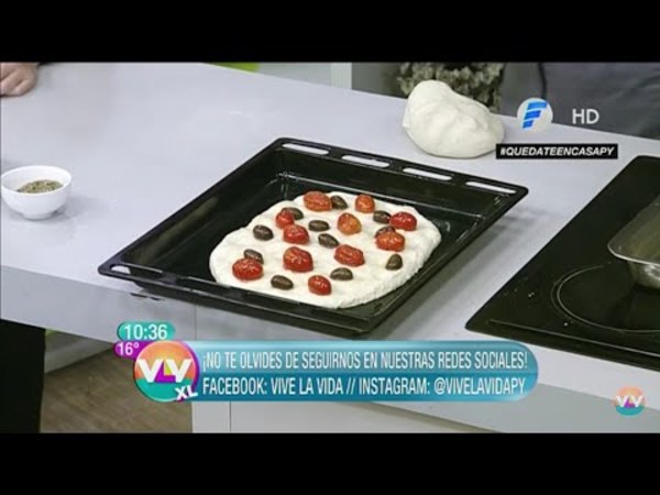 Focaccia con aceitunas y tomates | Recetas del día en Vive la Vida XL