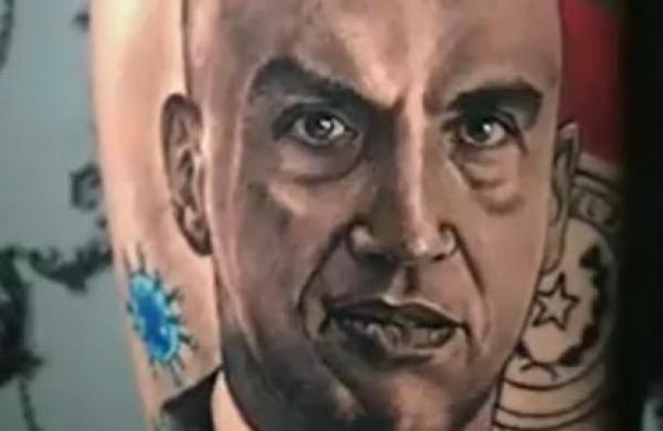 EXCLUSIVO: Hablamos con el joven que se tatuó el rostro del Ministro Julio Mazzoleni - C9N