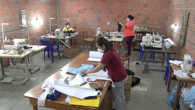 Campo Aceval: Alrededor de 600 tapabocas fueron confeccionados por mujeres emprendedoras