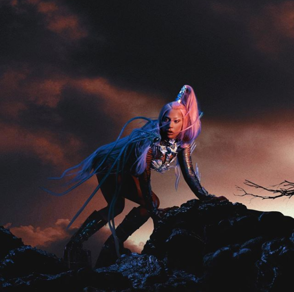 Lady Gaga anunció la nueva fecha de lanzamiento de su álbum “Chromatica”