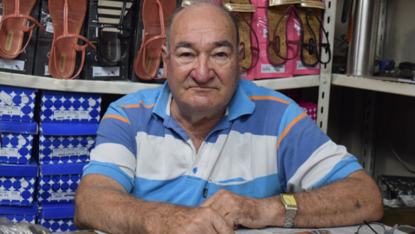 Comerciantes de mercados abandonados a su suerte