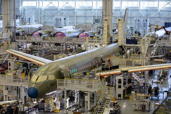 Airbus dice que no es necesario dejar asientos vacíos en los aviones por la pandemia