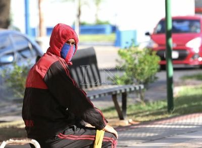 Neumólogo advierte que el frío es un factor que puede aumentar la replicación del virus