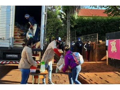 Entregan el almuerzo escolar en escuelas de Bella Vista