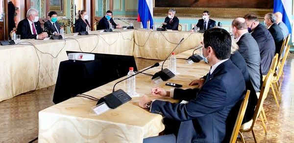 Gobierno pretende seguir endeudando al país para pagar sueldos y subsidios - Política - ABC Color