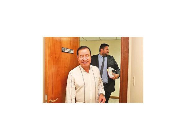 Juez envía médico forense a Cuevas