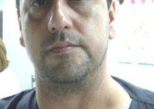 Corrupto médico sacado de Petropar, cae en Tesãi solamente para hacer negocios